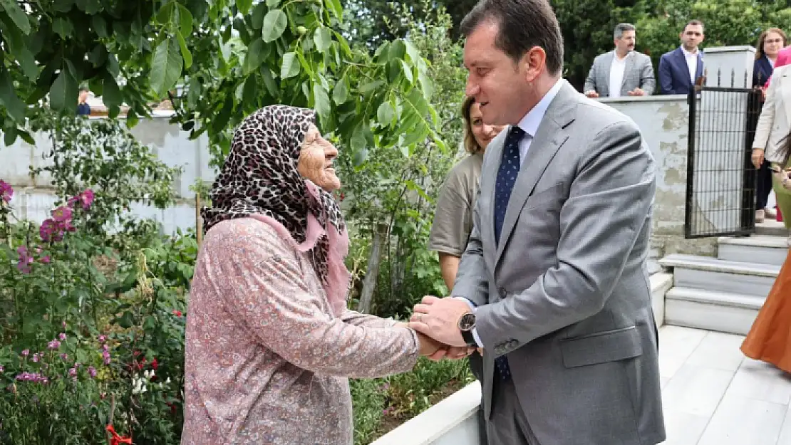 Başkan Balcıoğlu'ndan Şehit Annesine anlamlı bayram ziyareti