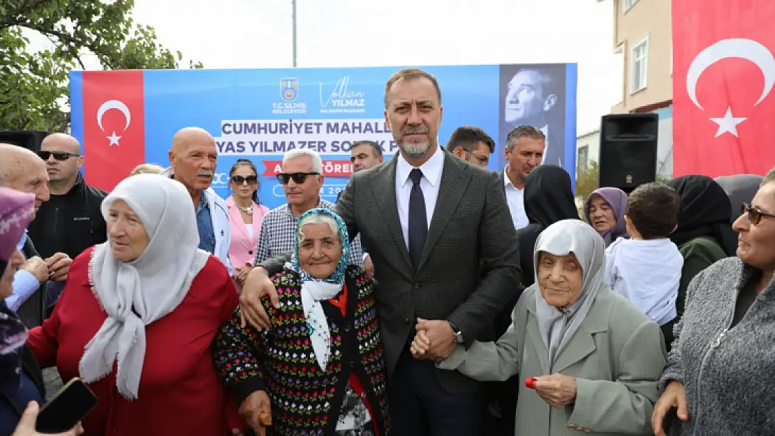 Başkan Yılmaz: 'Silivri'nin üzerinde biriken tozu ve kiri süpürüyoruz'