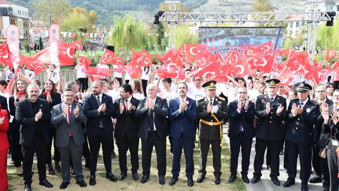 Çatalca'dan bir asırlık muhteşem Cumhuriyet coşkusu