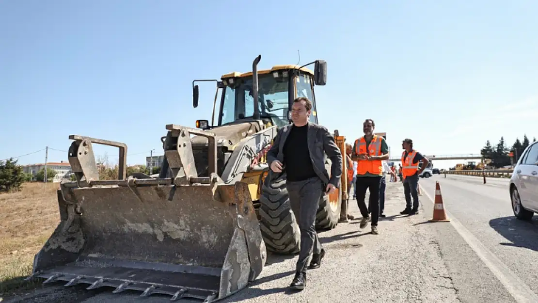 Silivri Belediye Başkanı Bora Balcıoğlu,  Karayolları'nın Yol Bakım ve Onarım Çalışmalarını İnceledi