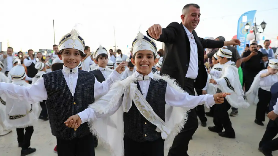 Silivri belediyesinden 200 çocuğa coşkulu sünnet şöleni