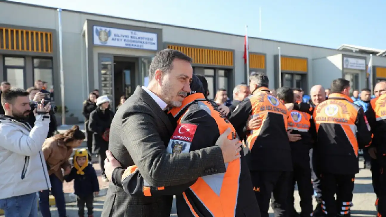 Silivri SAK ekiplerine duygusal karşılama