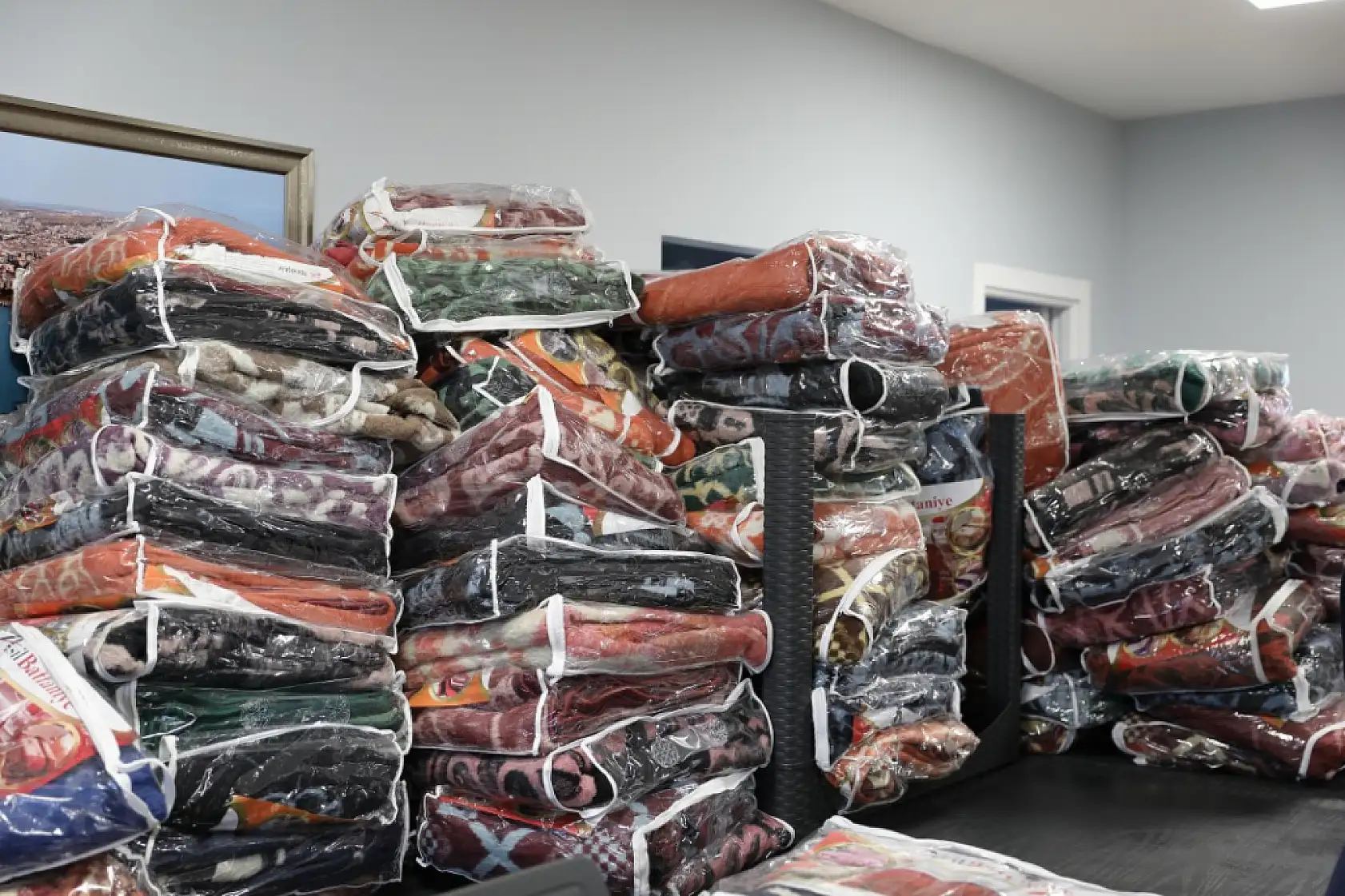 Silivri'den Deprem Bölgesine 15 Tır Yardım Malzemesi