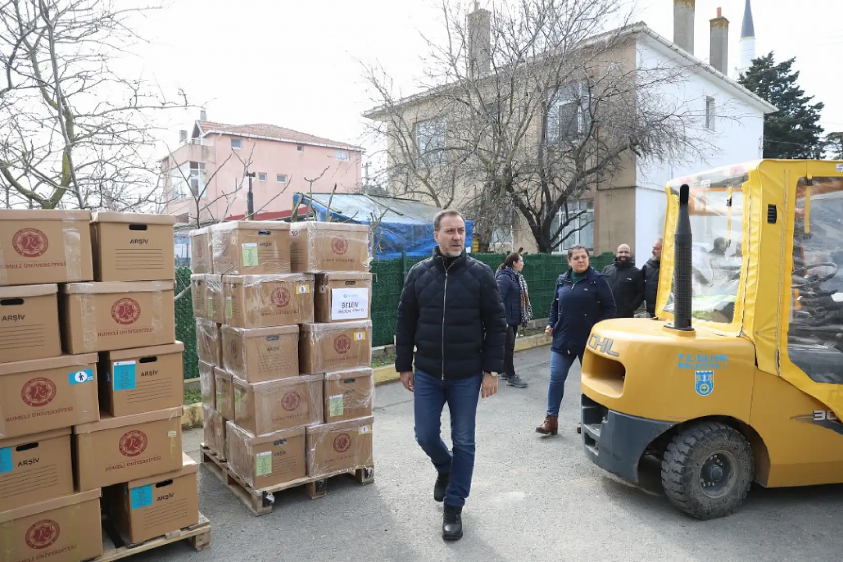 Hatay'da kurulan çadır köyler için 22. tır yola çıktı