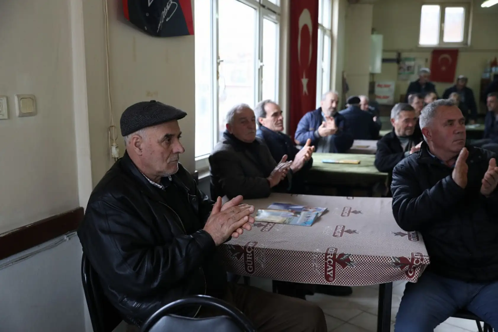 Çiftçilerin yüzü milli Ayçiçek tohumuyla gülüyor