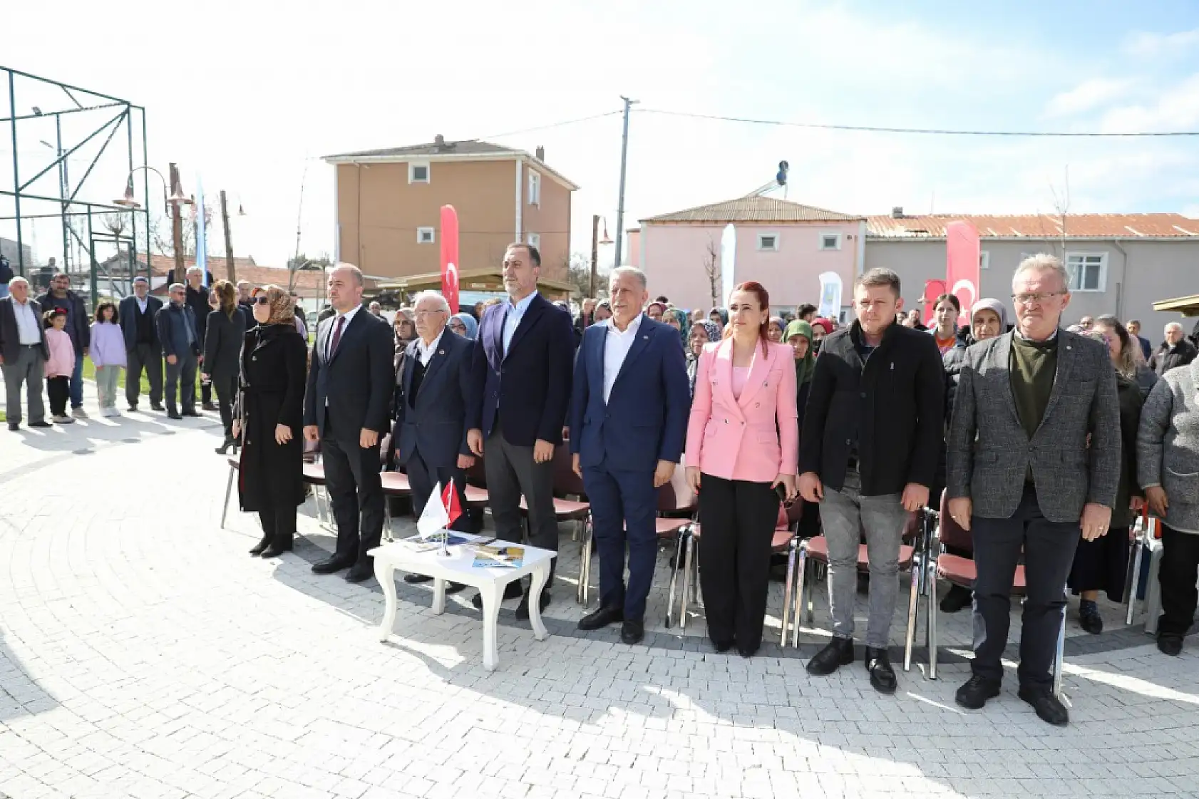 Silivri'de milli Ayçiçek tohumu dağıtımları devam ediyor