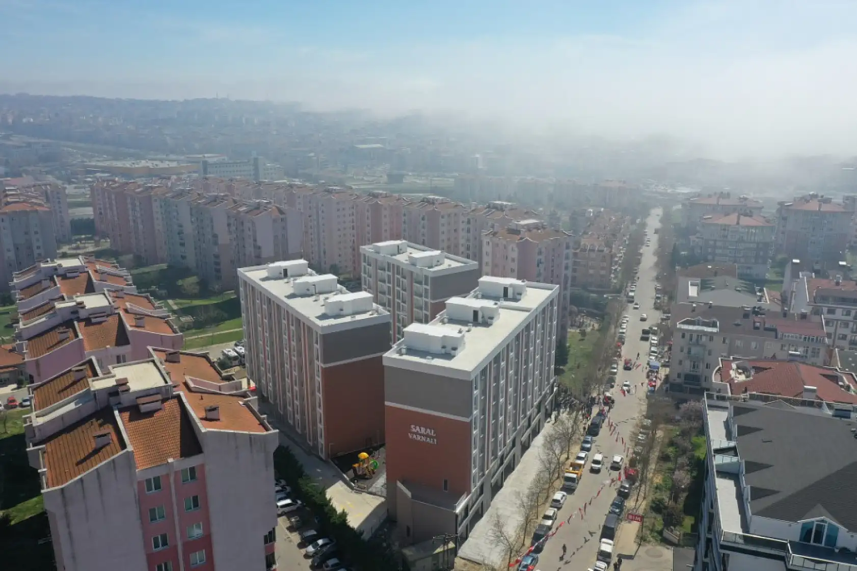 Varnalı konutlarında anahtar ve tapu teslim sevinci