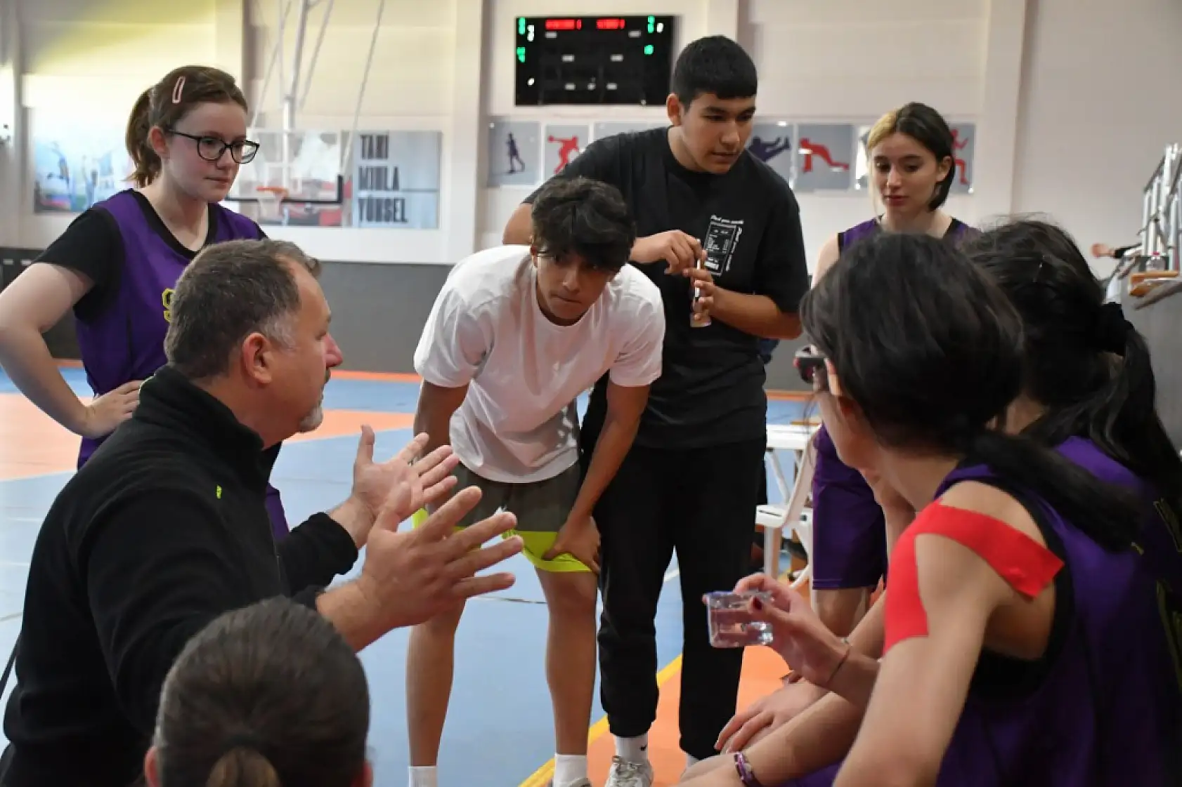 Silivri'de 19 Mayıs gençlik oyunları başladı