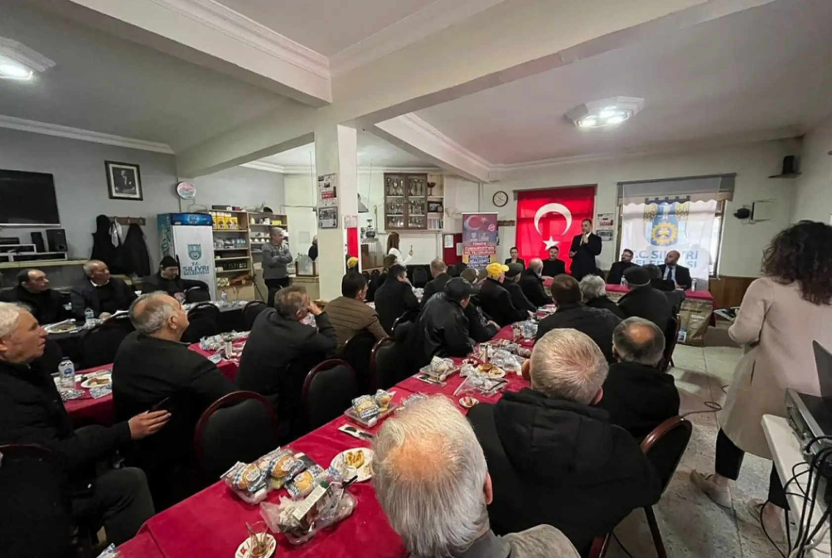 Çiftçilerin yüzü milli Ayçiçek tohumuyla gülüyor