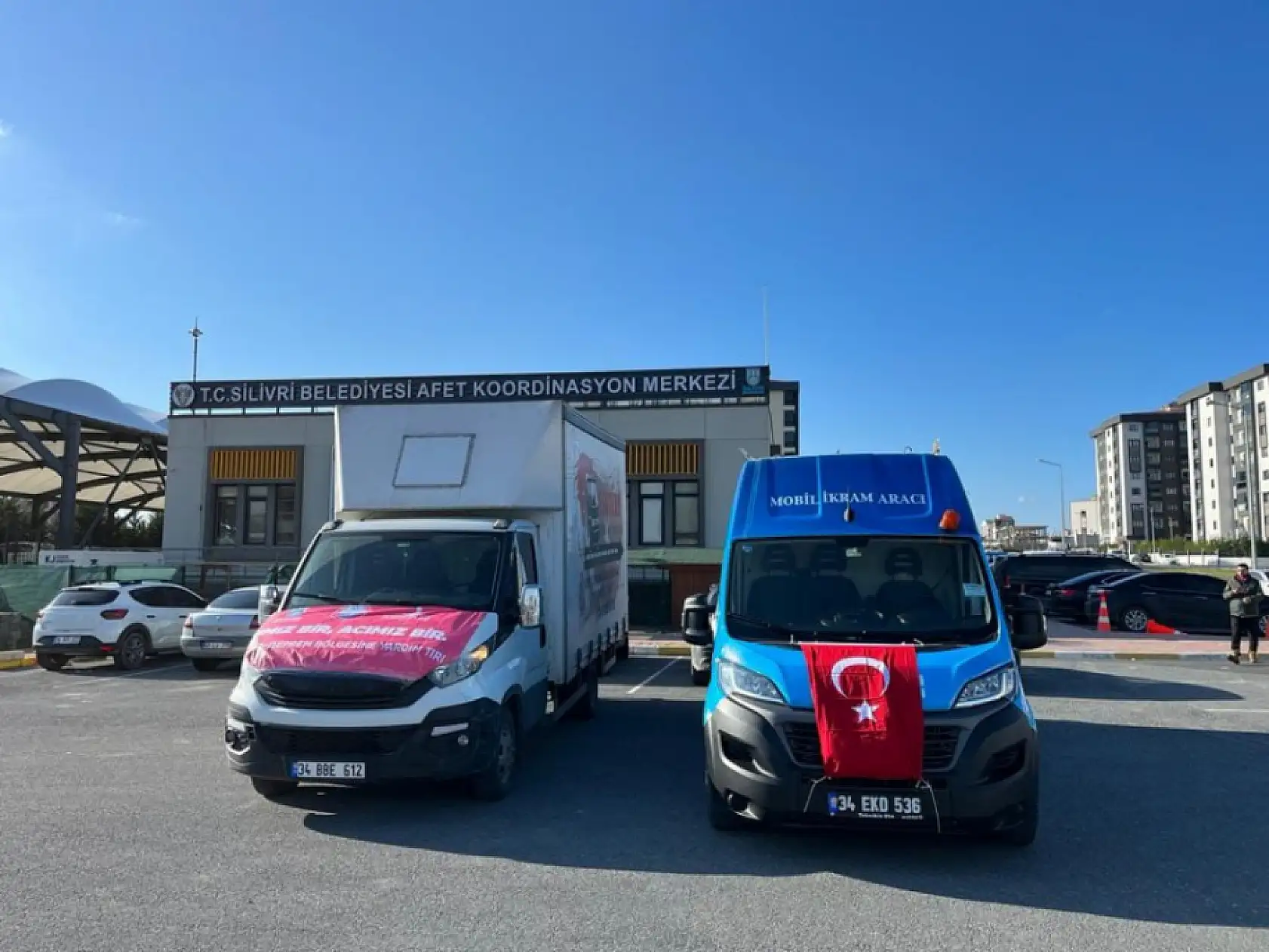 Silivri'den Deprem Bölgesine 15 Tır Yardım Malzemesi