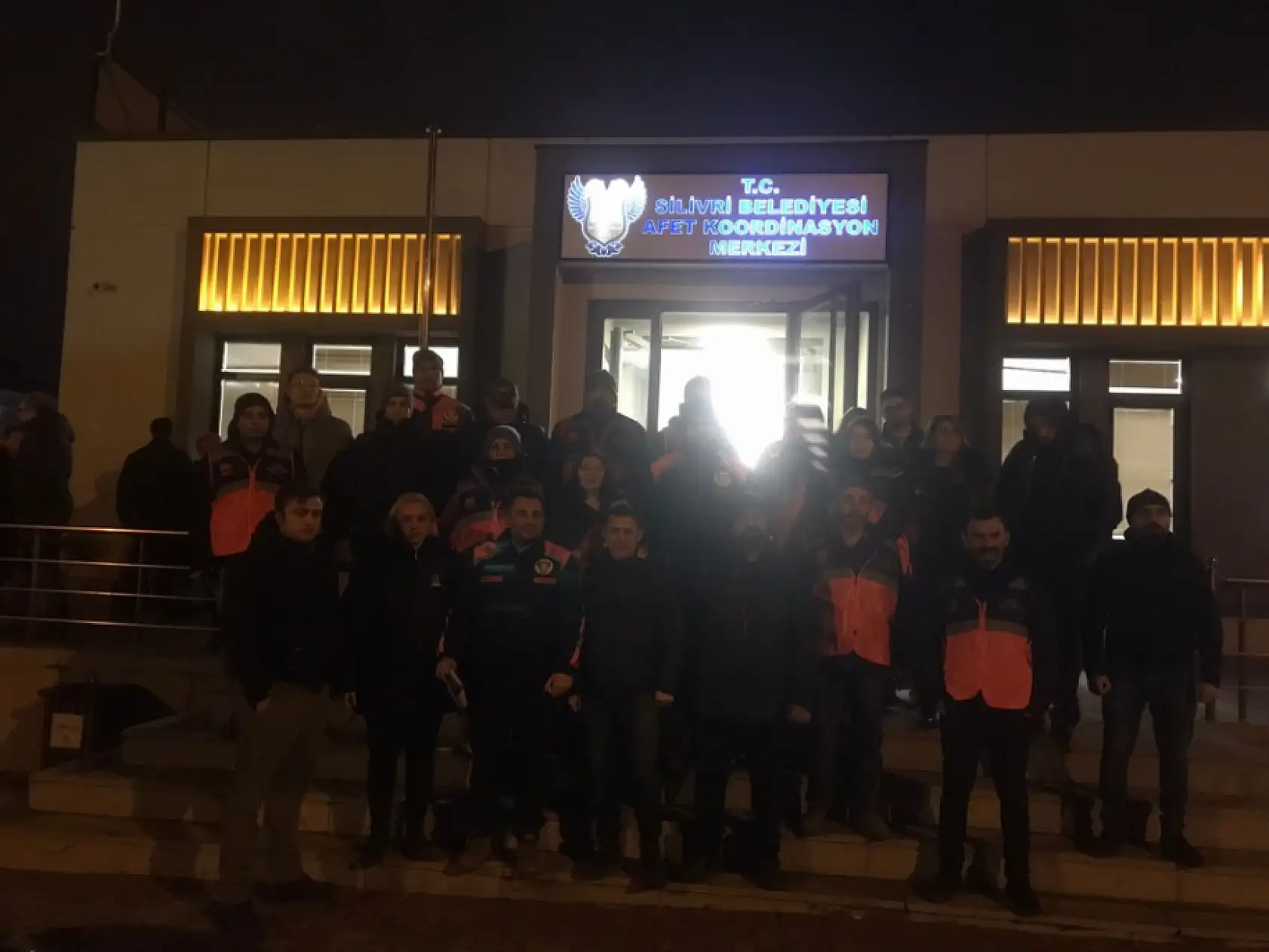 Silivri'den Deprem Bölgesine 15 Tır Yardım Malzemesi