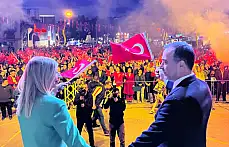 Silivri 19 Mayıs'ta kırmızı beyaza büründü