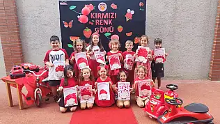 Silivri Odak Koleji'nde Miniklerden Kırmızı Renk Partisi