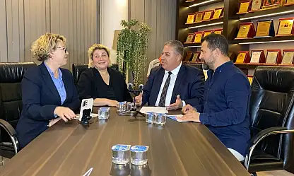 'Kapısız Makamın Başkanı' Nuray Koçer, Kongre Öncesi Sağlı & Sollu'da Esnafa Mesaj Verdi