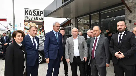 Başkan Mesut Üner Çatalca'da yine Bakan karşıladı