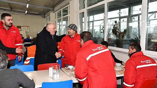 Başkan Üner emekçilerle buluştu