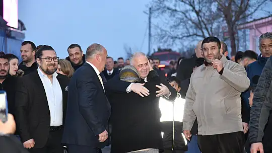 Mesut Üner'e mahalle mitinglerinde yoğun ilgi