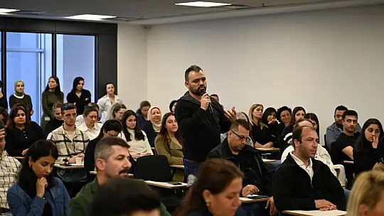 Balcıoğlu, Seluz Esans ve Aroma işçileriyle buluştu