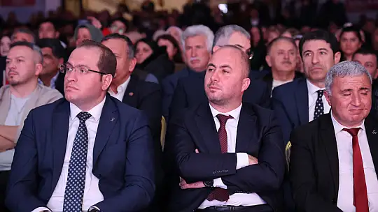 Başkan Yılmaz'dan 2500 Sosyal Konut, Yeni Otogar, Otopark, Hızlı Tren ve Metrobüs vaadi