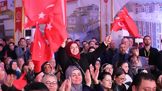 Başkan Yılmaz'dan 2500 Sosyal Konut, Yeni Otogar, Otopark, Hızlı Tren ve Metrobüs vaadi