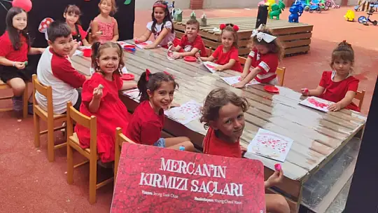 Silivri Odak Koleji'nde Miniklerden Kırmızı Renk Partisi