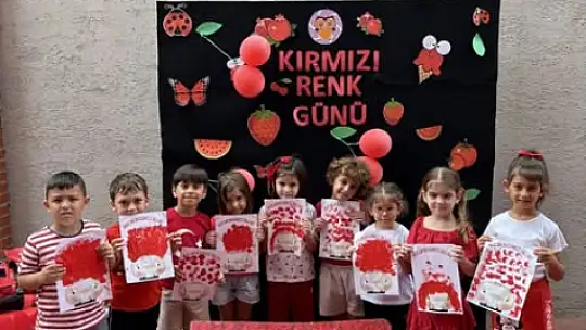 Silivri Odak Koleji'nde Miniklerden Kırmızı Renk Partisi