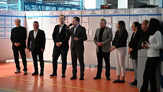 Bora Balcıoğlu ve Ekibi, Rösler Kromaş Fabrikasında işçilerle buluştu