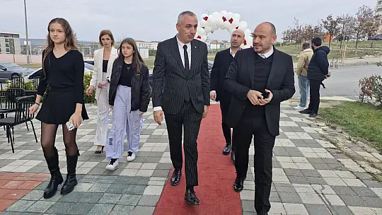 Eli & Da Cafe Silivri'de Hizmete Açıldı