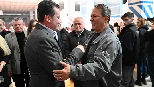 Bora Balcıoğlu ve Ekibi, Rösler Kromaş Fabrikasında işçilerle buluştu