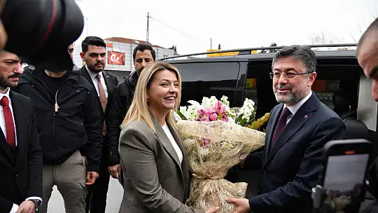 Başkan Mesut Üner Çatalca'da yine Bakan karşıladı