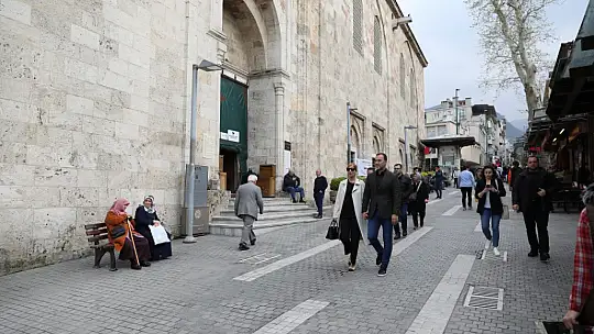 Başkan Yılmaz Bursa'da kadınlarla seslendi: Ant olsun!