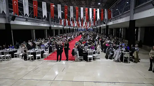 Başkan Yılmaz Bursa'da kadınlarla seslendi: Ant olsun!