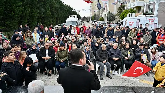 Bora Balcıoğlu, Kiptaş 2. Etap Konutları'nda vatandaşlarla bir araya geldi