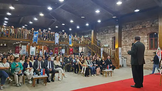 Küçükşeyler Anaokulu Açılışında Prof. Dr. Üstün Dökmen Velilere Faydalı Bilgiler Verdi