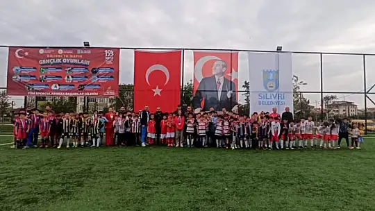 Silivri'de 19 Mayıs futbol şöleni düzenlendi