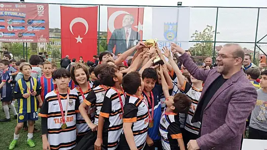 Silivri'de 19 Mayıs futbol şöleni düzenlendi