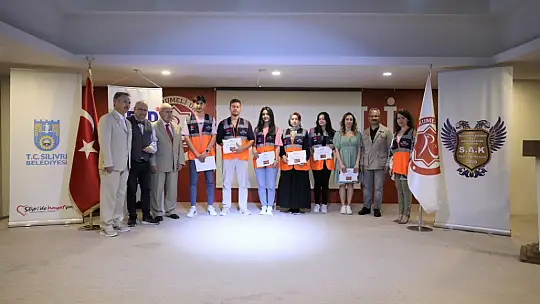 Silivri sak ekipleri afad gönüllüsü yetiştirmeye devam ediyor
