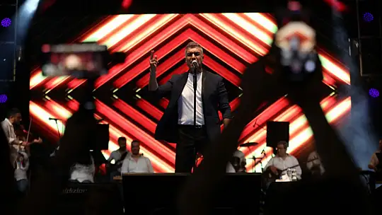 61. Yoğurt Festivali'ne Özcan Deniz ile muhteşem final