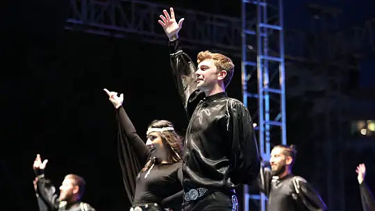 61. Yoğurt Festivali'ne Özcan Deniz ile muhteşem final