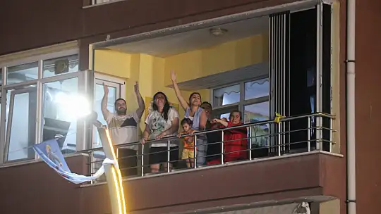 61. Yoğurt Festivali'ne Özcan Deniz ile muhteşem final