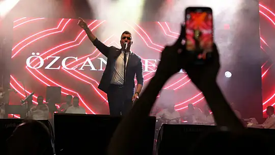 61. Yoğurt Festivali'ne Özcan Deniz ile muhteşem final