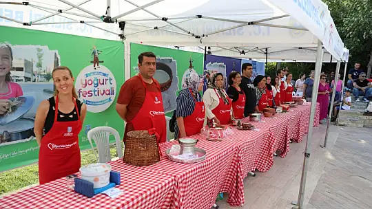 61. Yoğurt Festivali'ne Özcan Deniz ile muhteşem final