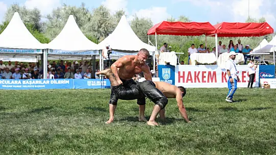 Silivri Er Meydanı Kırkpınar'ı Aratmadı