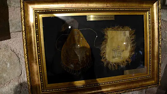 'Kahramanlık Tarihimizin Sessiz Tanıkları' sergisi büyük ilgi görüyor