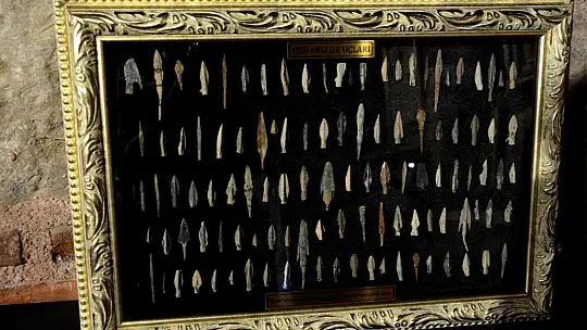 'Kahramanlık Tarihimizin Sessiz Tanıkları' sergisi büyük ilgi görüyor