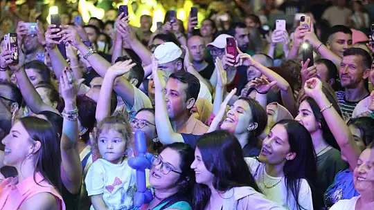 Silivri Değirmenköy'de domatesler yarıştı