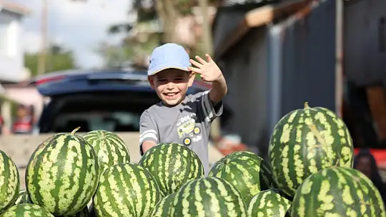 Silivri Kadıköy'de karpuzlar yarıştı