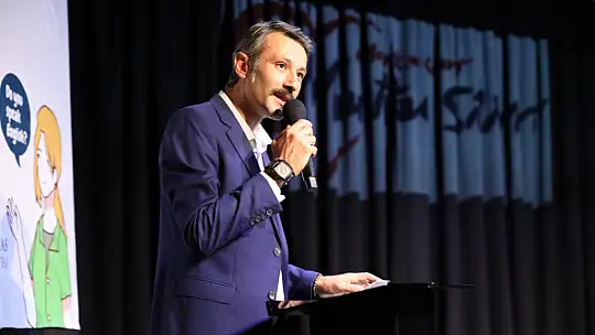 ÜCRETSİZ İNGİLİZCE KURSUNDA SERTİFİKA HEYECANI YAŞANDI