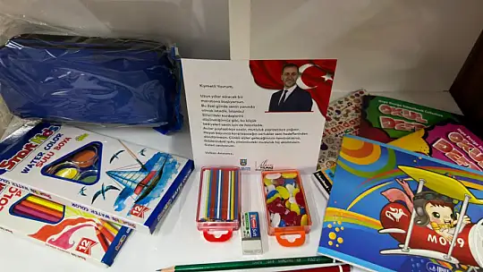 Silivri'den depremzede öğrencilere çanta ve kırtasiye malzemesi desteği