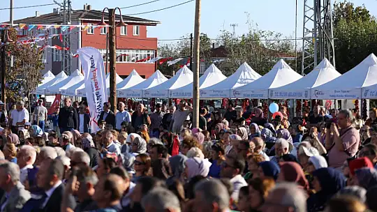 Sayalar'da hem biber hem hizmet şenliği